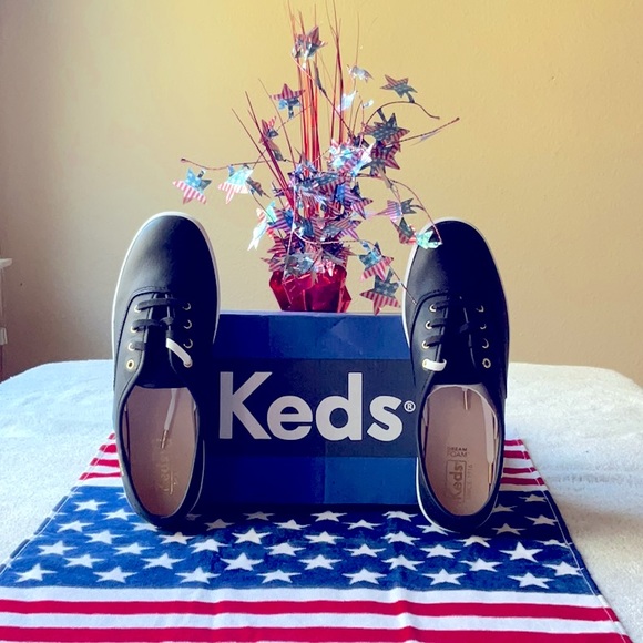 🌟 KEDS CHAMPION LUXE LEATHER 🌟 - Picture 1 of 16
